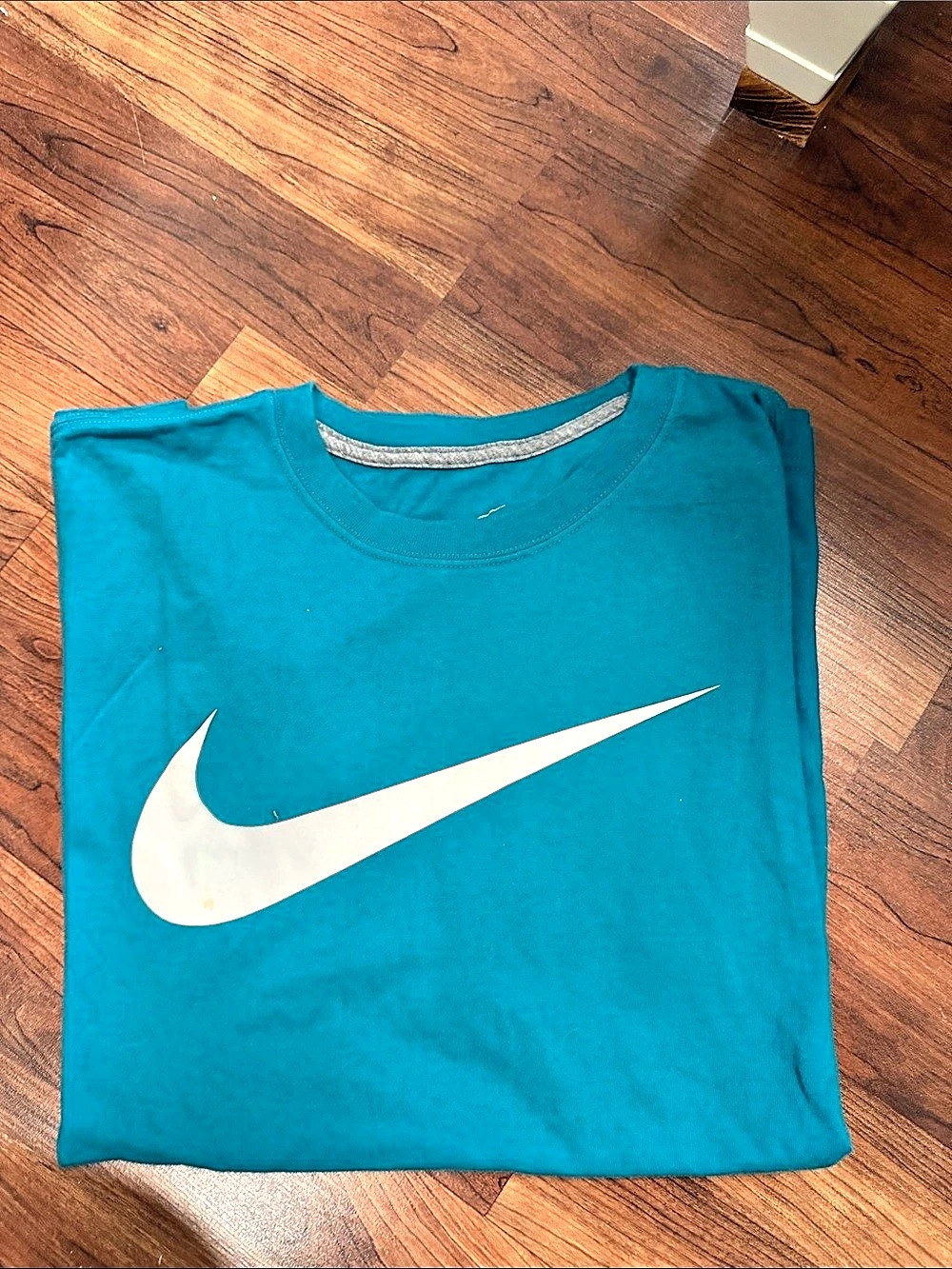 Nike Sportswear Swoosh T-Shirt Short Sleeve Tee in Blue